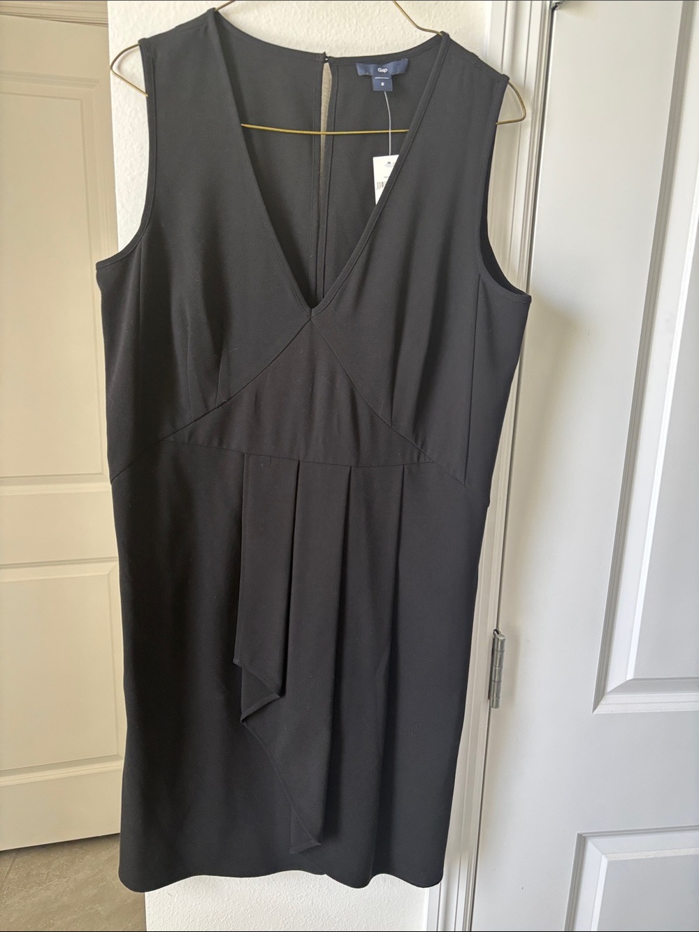 GAP Black Sleeveless V-Neck Sheath Dress with Front Drape
